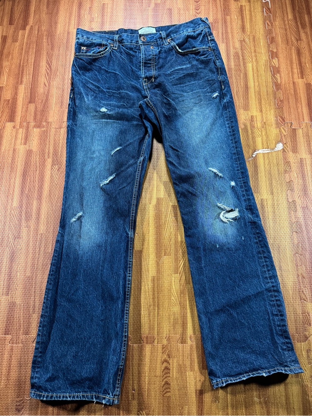 Aeropostale Men's Distressed Blue Bootcut Jeans